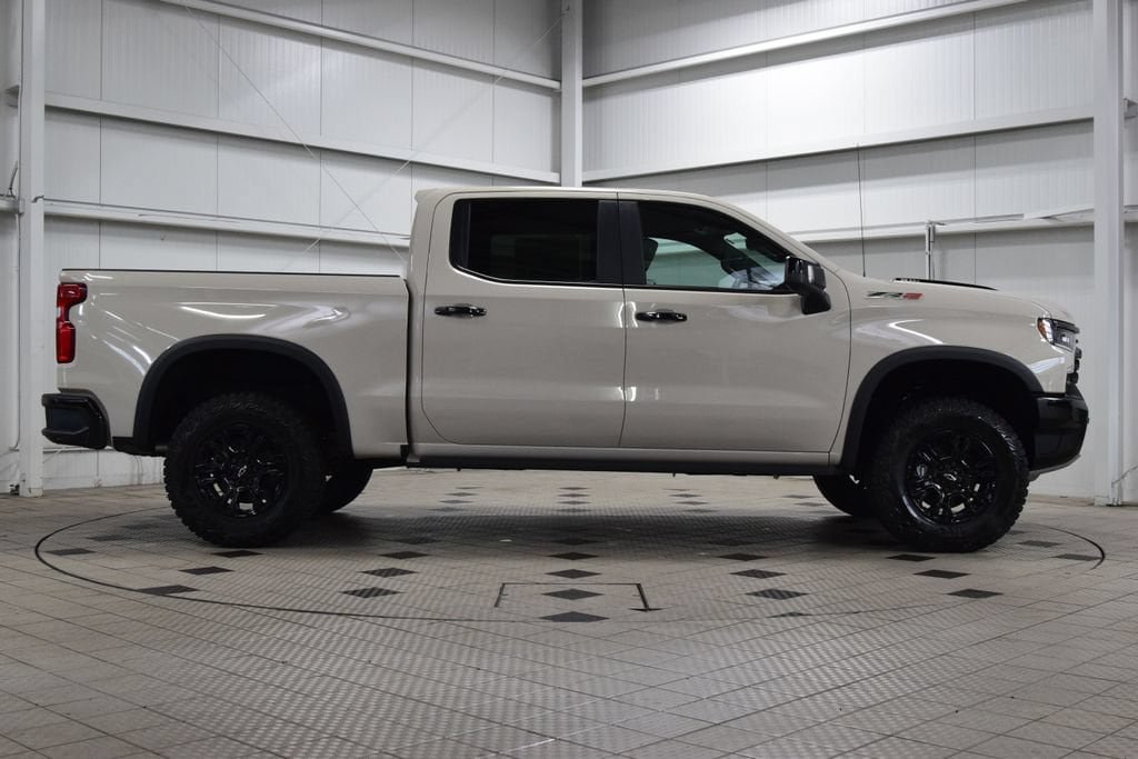 New 2026 Chevrolet Silverado 1500 ZR2 AWD/4WD image 9
