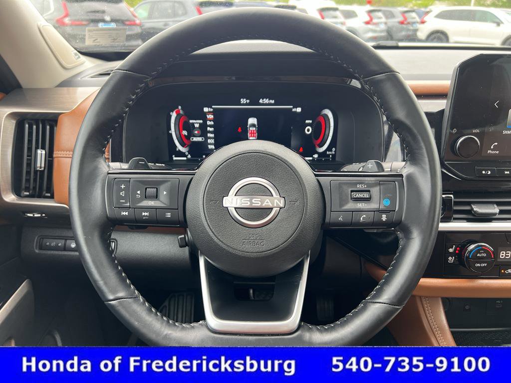 Used 2024 Nissan Pathfinder Platinum w/ Cargo Package AWD/4WD image 17