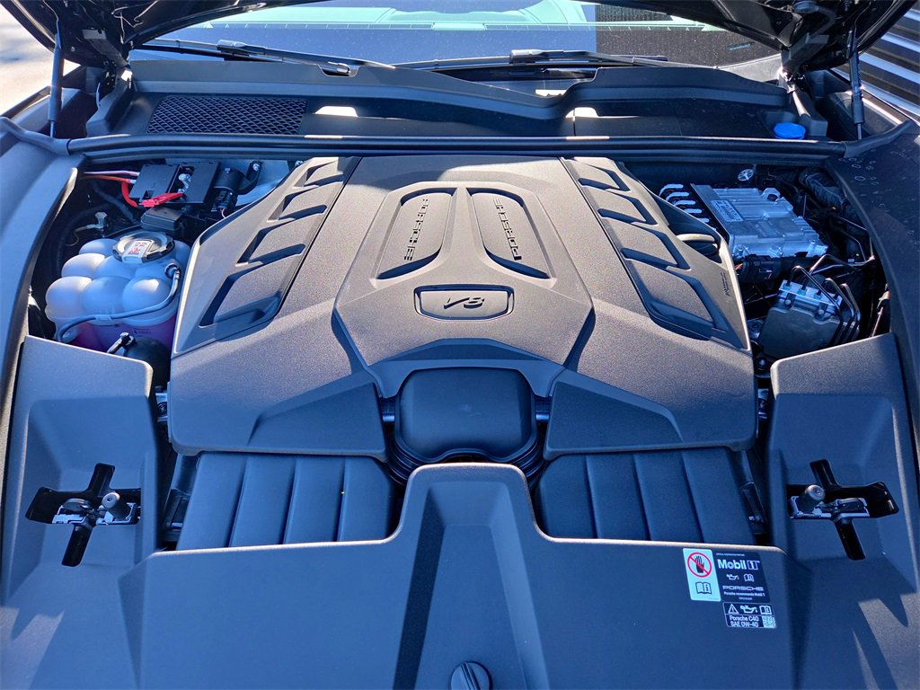 New 2026 Porsche Cayenne Turbo GT image 31