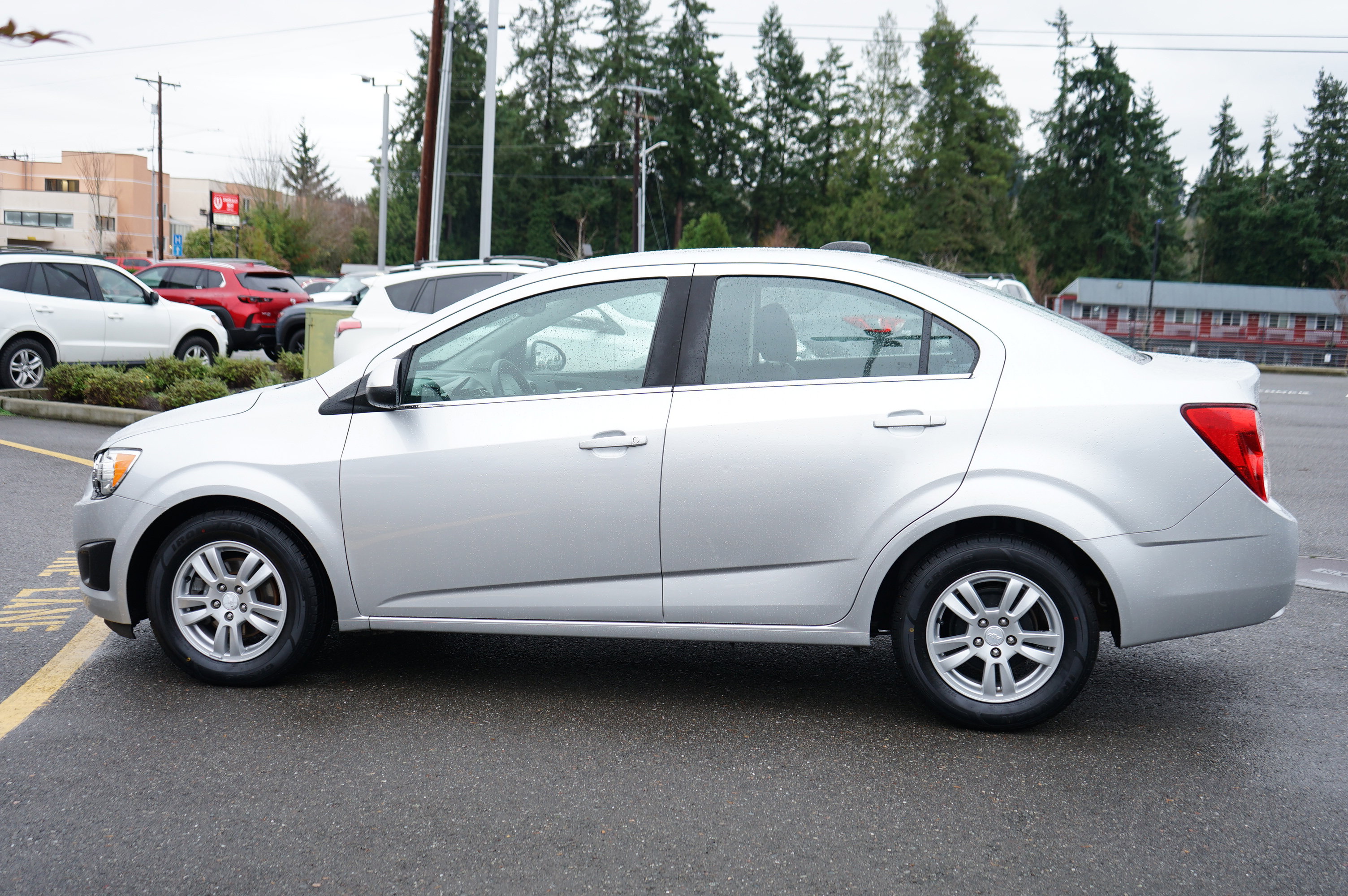 Used 2015 Chevrolet Sonic LT image 8