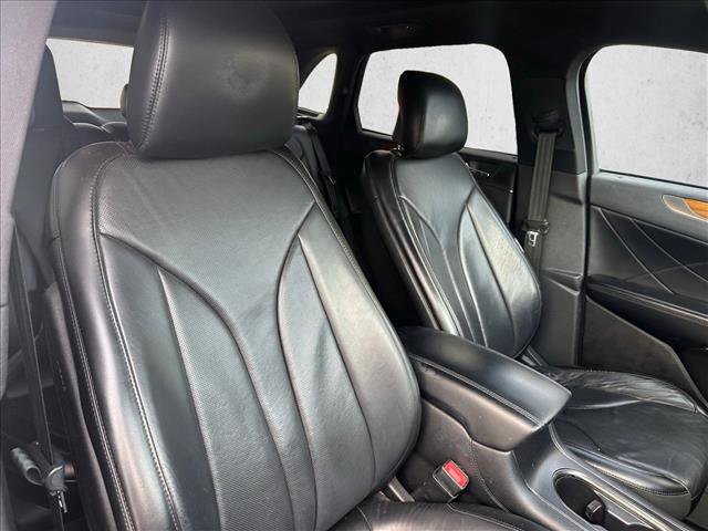 Used 2018 Lincoln MKC Reserve image 25