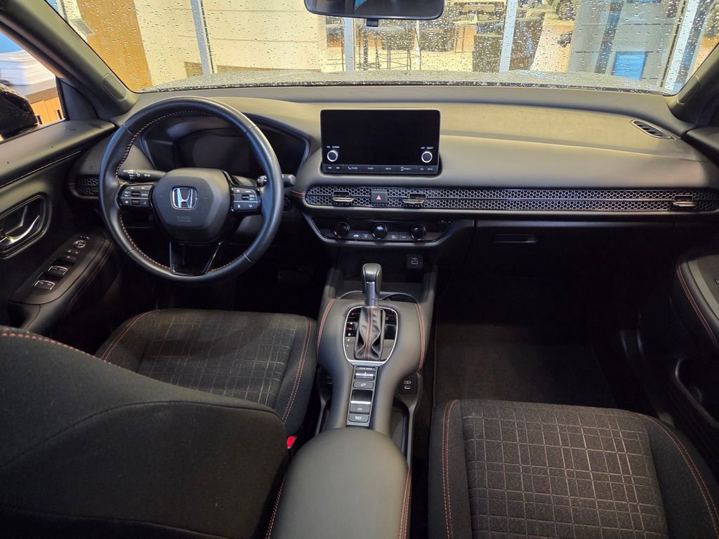 Certified 2025 Honda HR-V Sport image 26