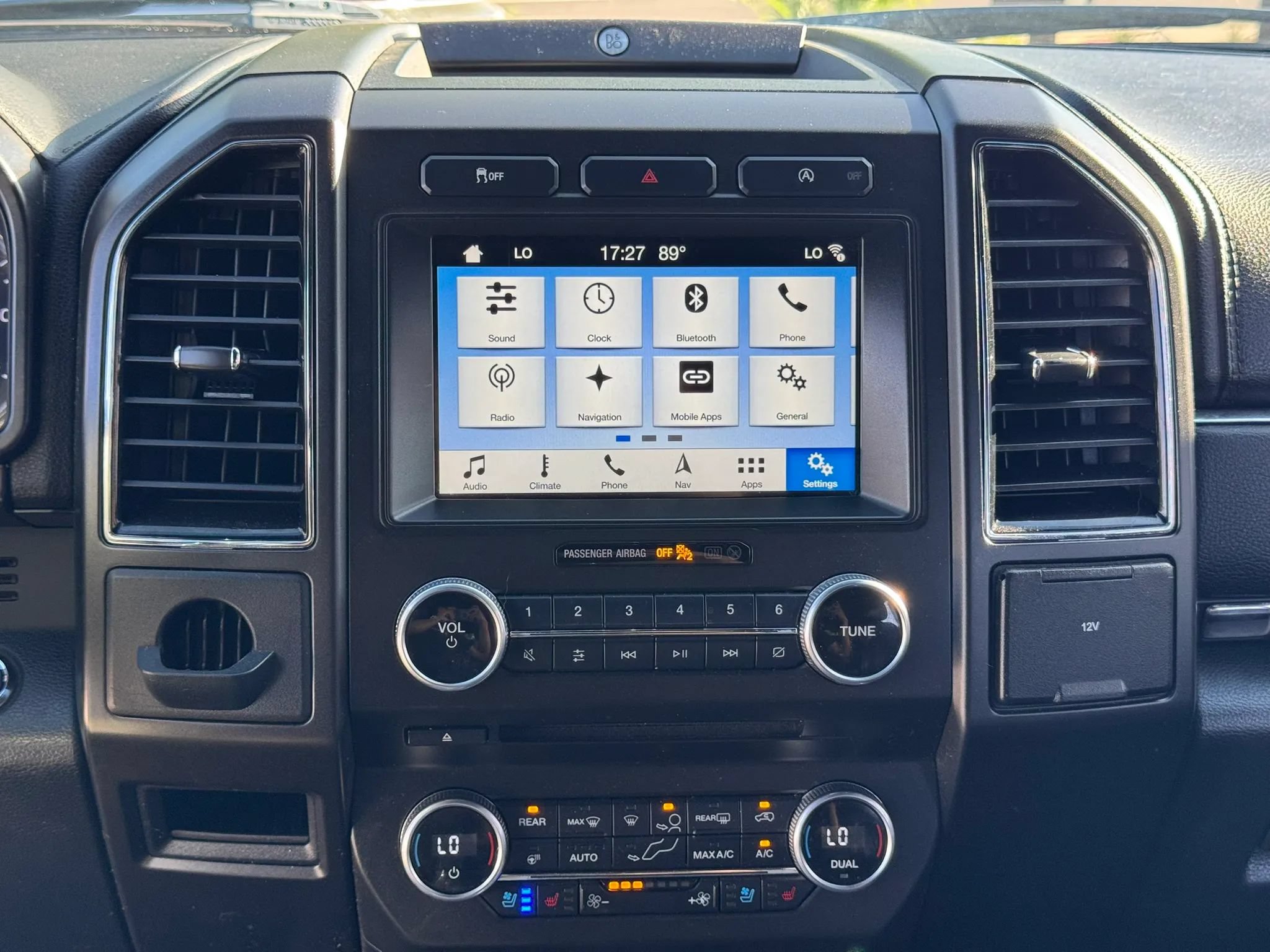 Used 2018 Ford Expedition Limited RWD image 20