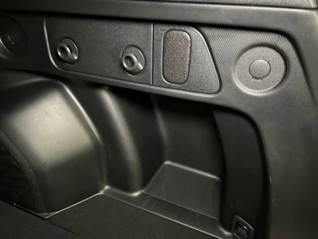 Used 2025 Subaru Forester Premium AWD/4WD image 60
