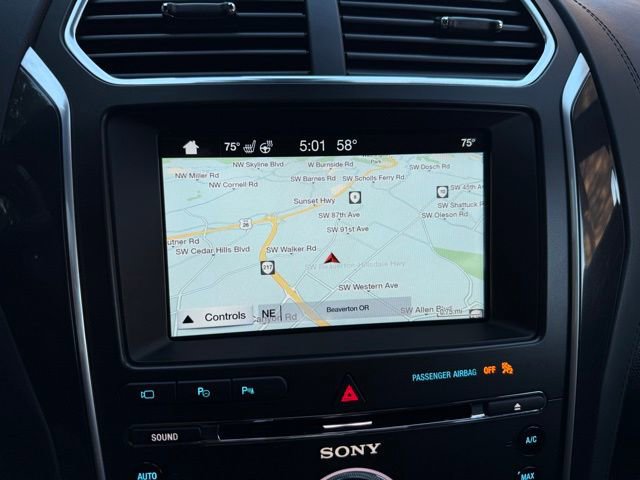 Used 2017 Ford Explorer Platinum image 19