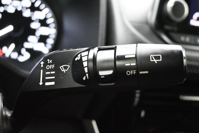 Used 2022 Nissan Rogue SV FWD image 21