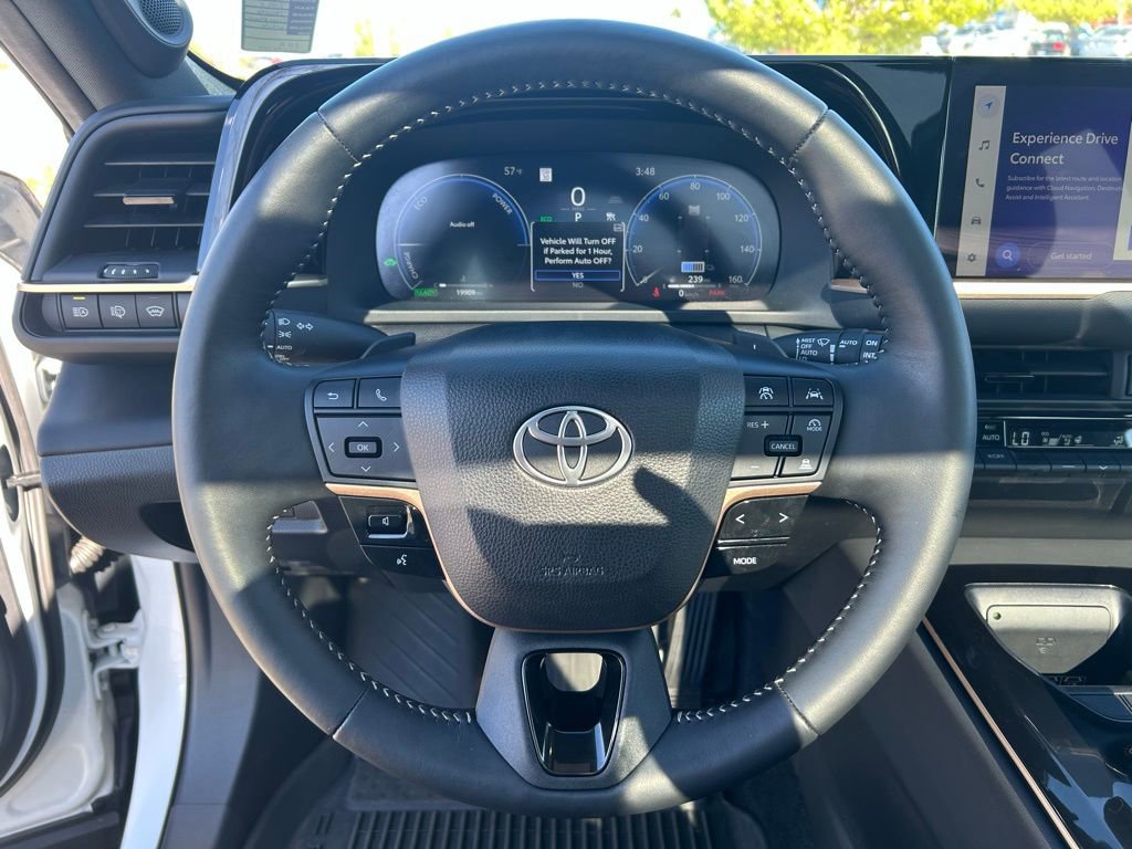 Used 2025 Toyota Crown Signia AWD/4WD image 16