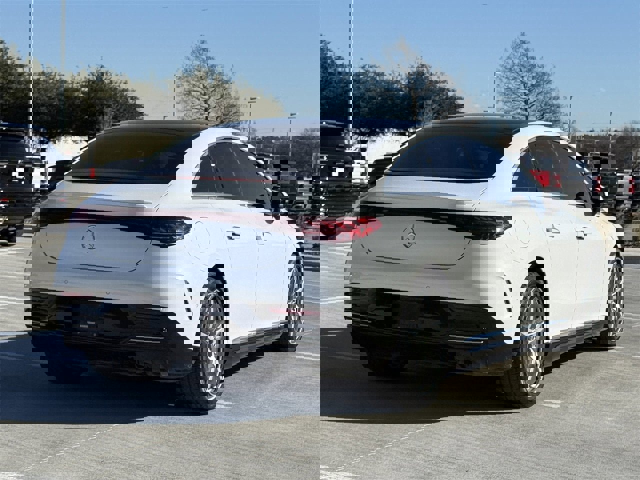 Used 2023 Mercedes-Benz EQE 500 4MATIC Sedan image 4