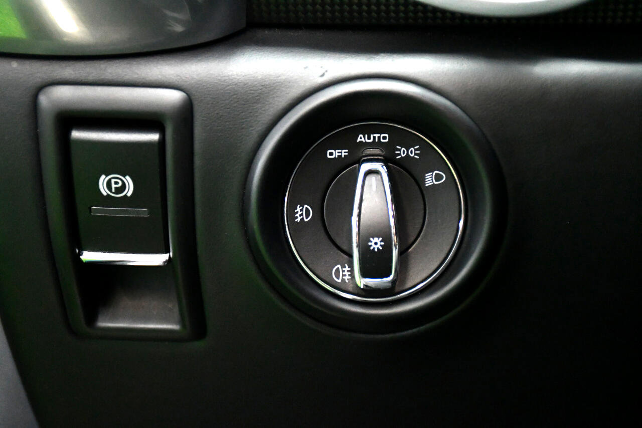 Used 2017 Porsche Cayenne GTS image 27