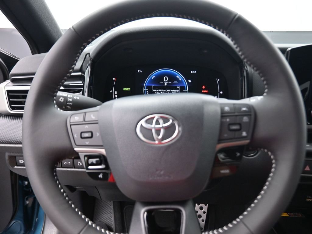 New 2026 Toyota Camry SE image 9