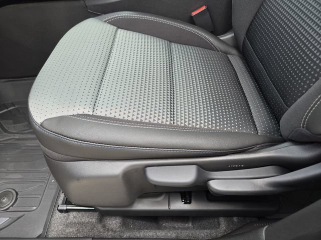 New 2026 Chevrolet Trax LT w/ Driver Confidence Package FWD image 19