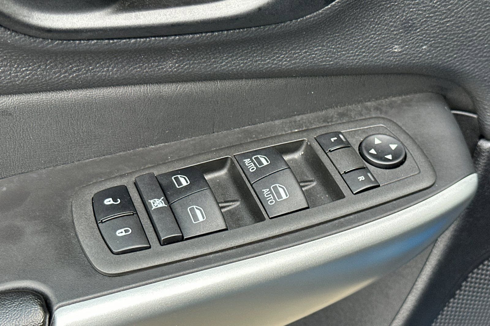 Used 2022 Jeep Cherokee Latitude image 12