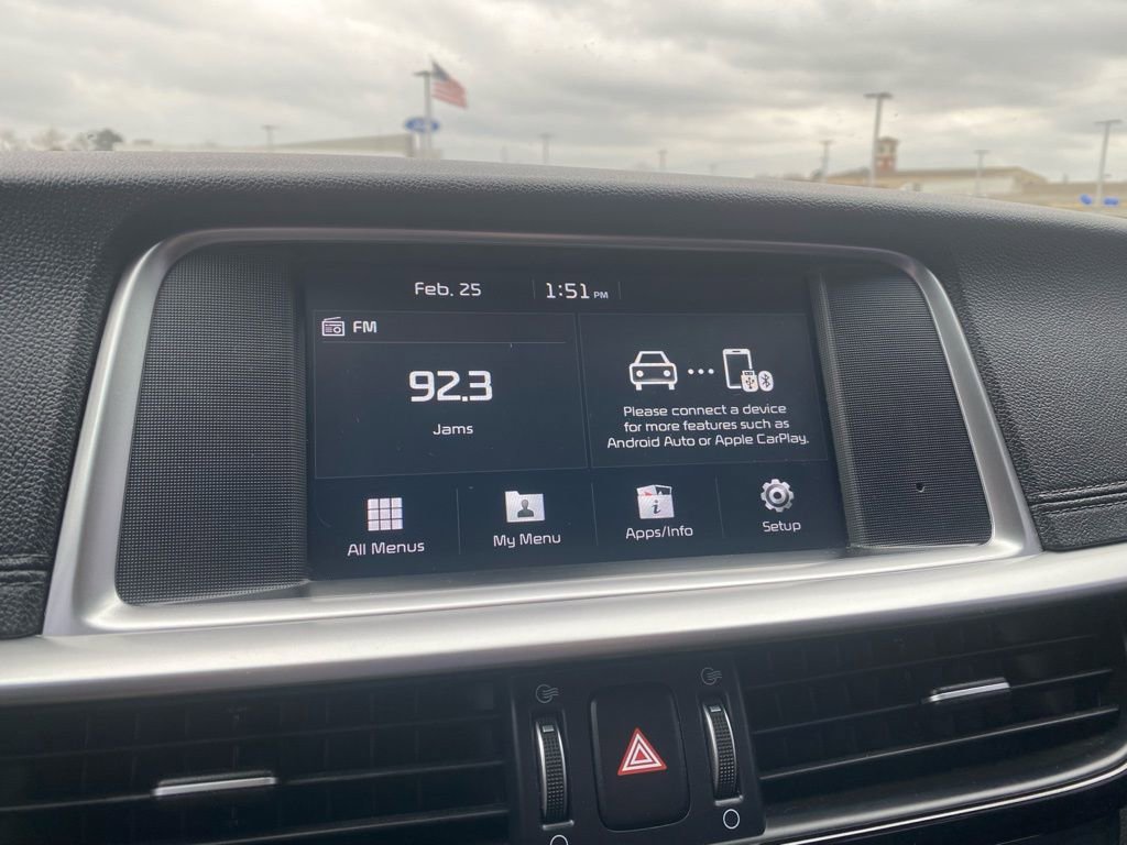 Used 2020 Kia Optima LX image 19