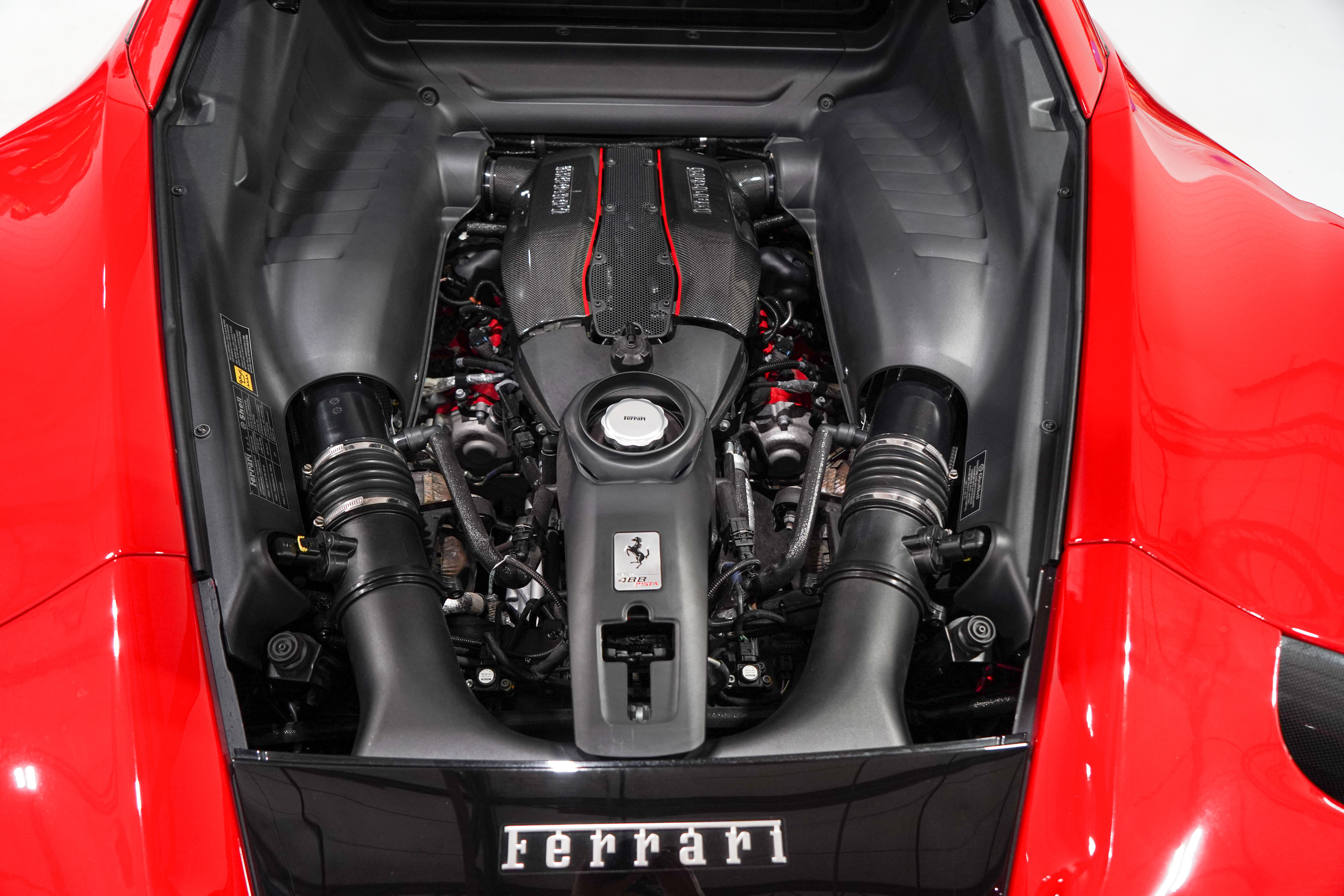 Used 2020 Ferrari 488 Pista Coupe RWD image 40