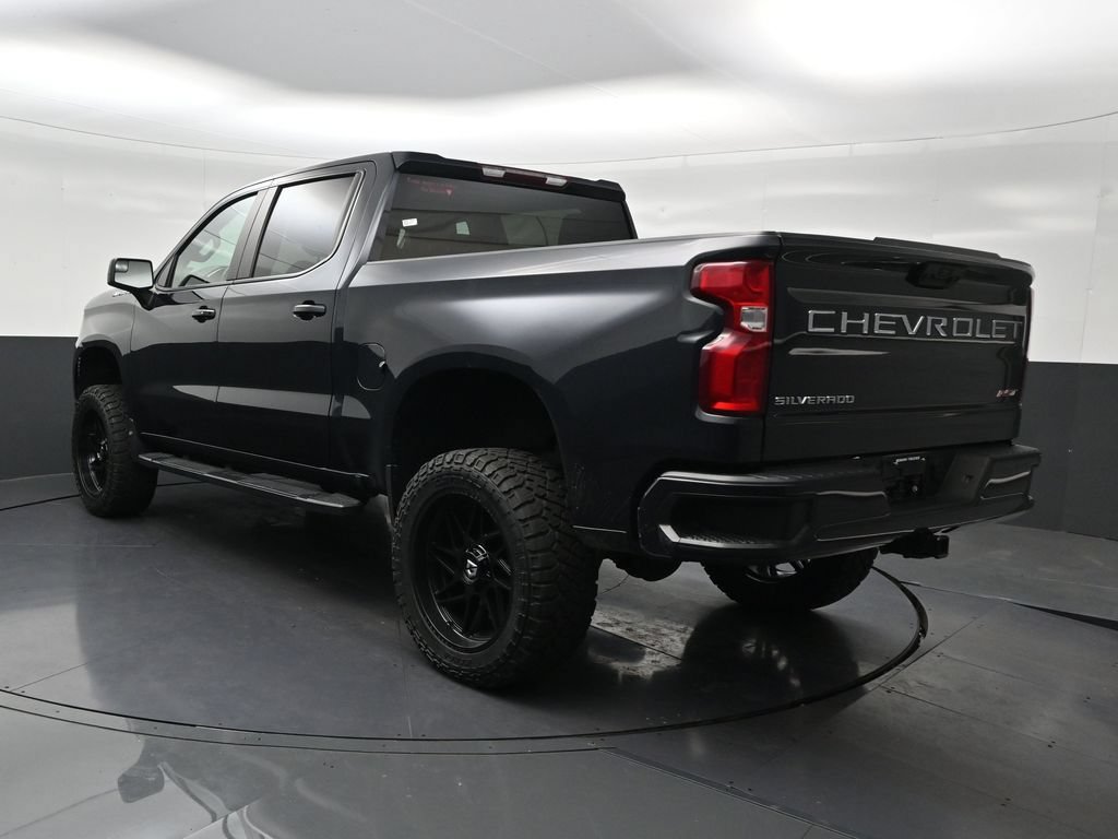 Used 2024 Chevrolet Silverado 1500 RST RWD image 3