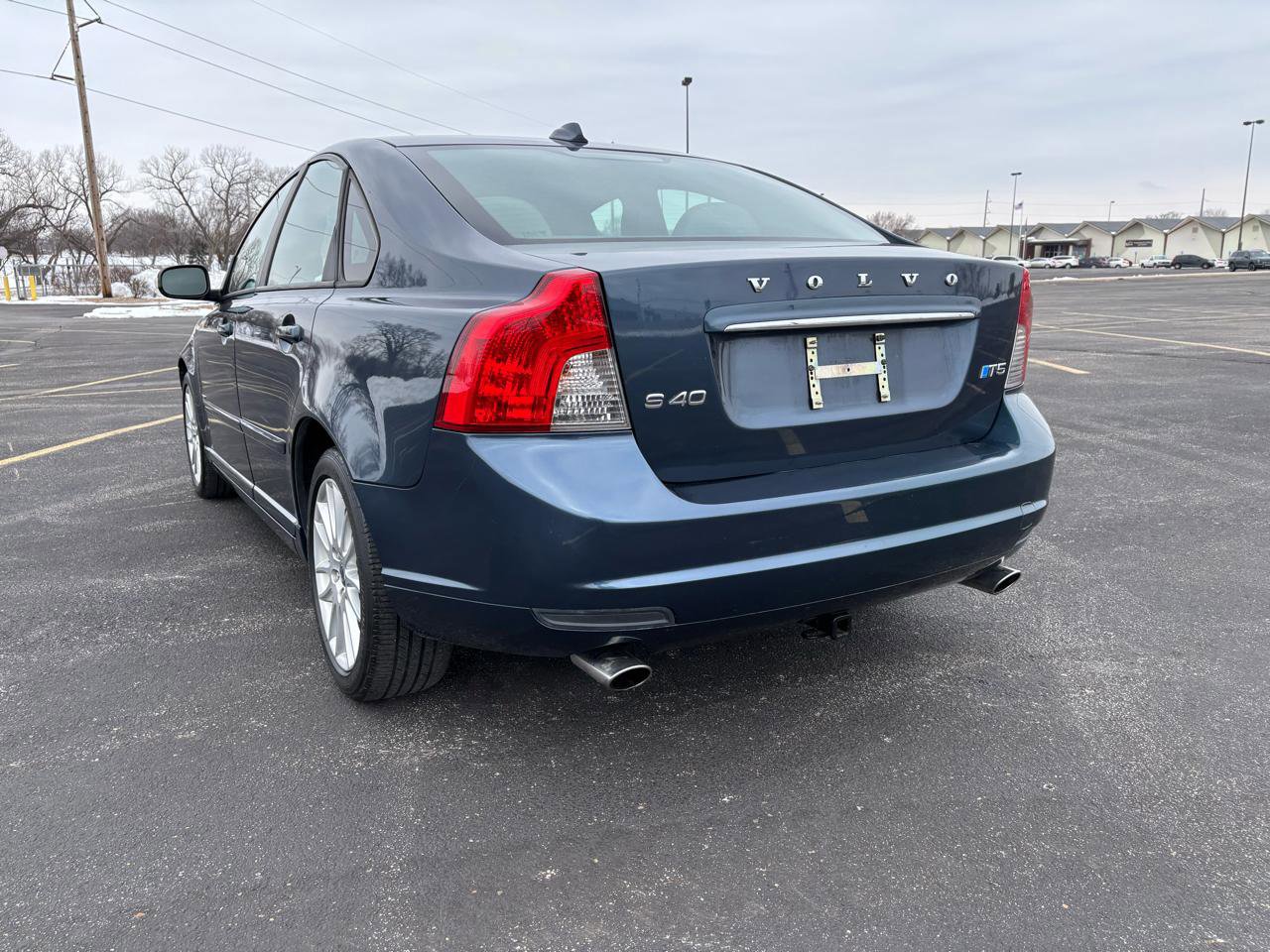 Used 2011 Volvo S40 T5 w/ Preferred Pkg FWD image 7
