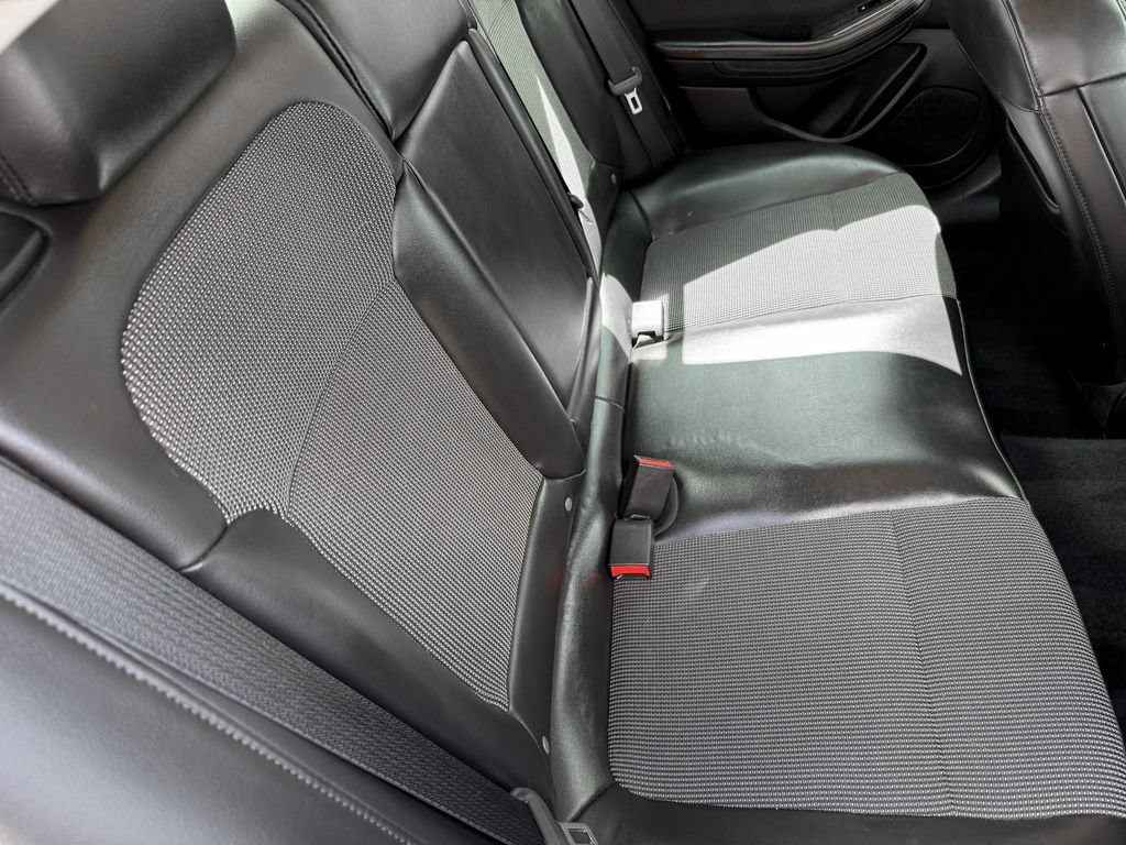 Used 2015 Chevrolet Malibu LT w/ Power Convenience Package FWD image 26