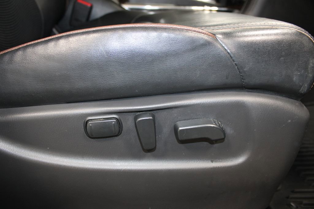 Used 2018 Nissan Armada Platinum w/ Captain Seat Package image 37