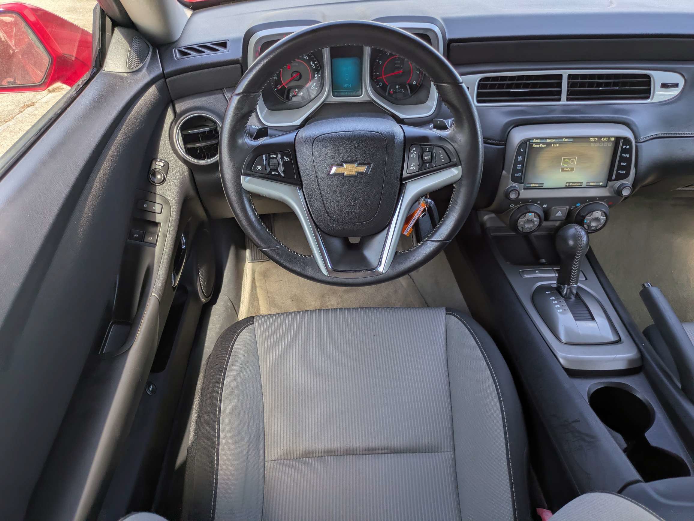 Used 2015 Chevrolet Camaro LT w/ 1LT Preferred Package RWD image 4