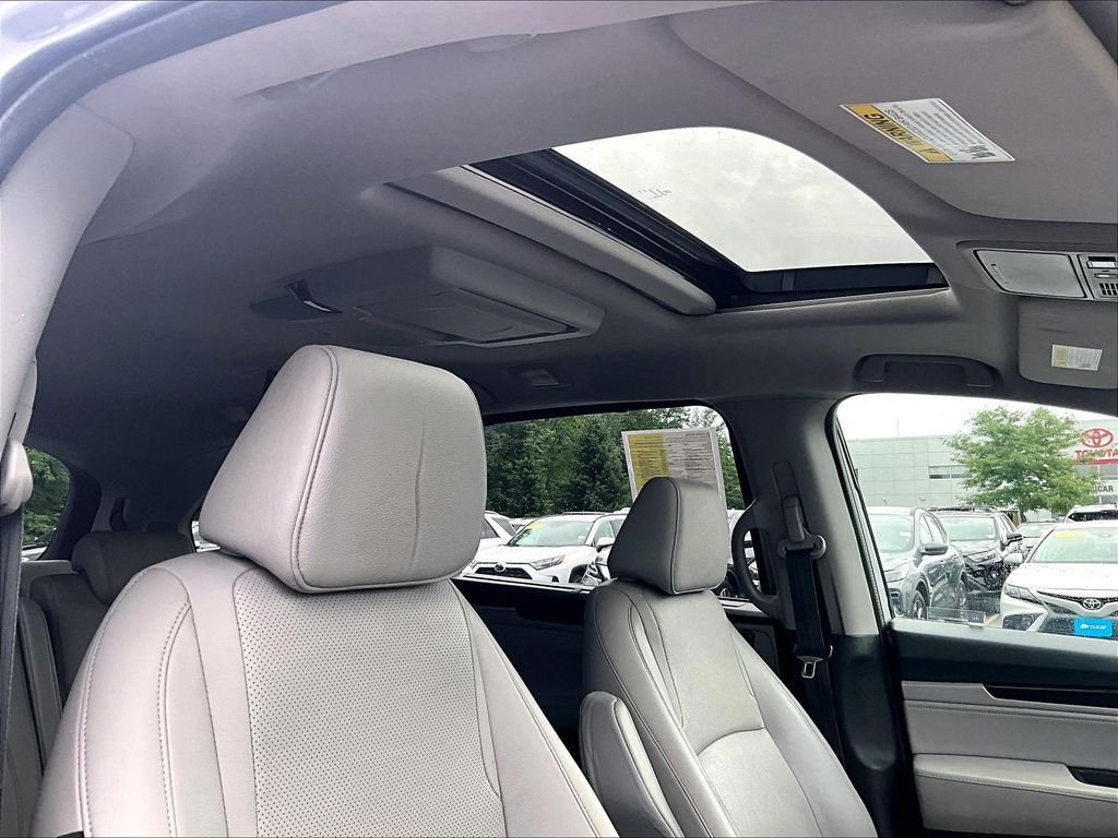 Used 2018 Honda Odyssey Elite image 23