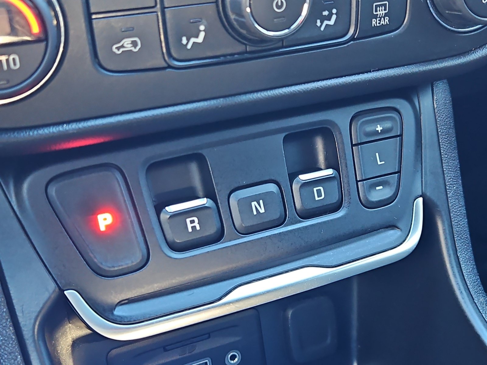 Used 2021 GMC Terrain SLE w/ Driver Convenience Package FWD image 21