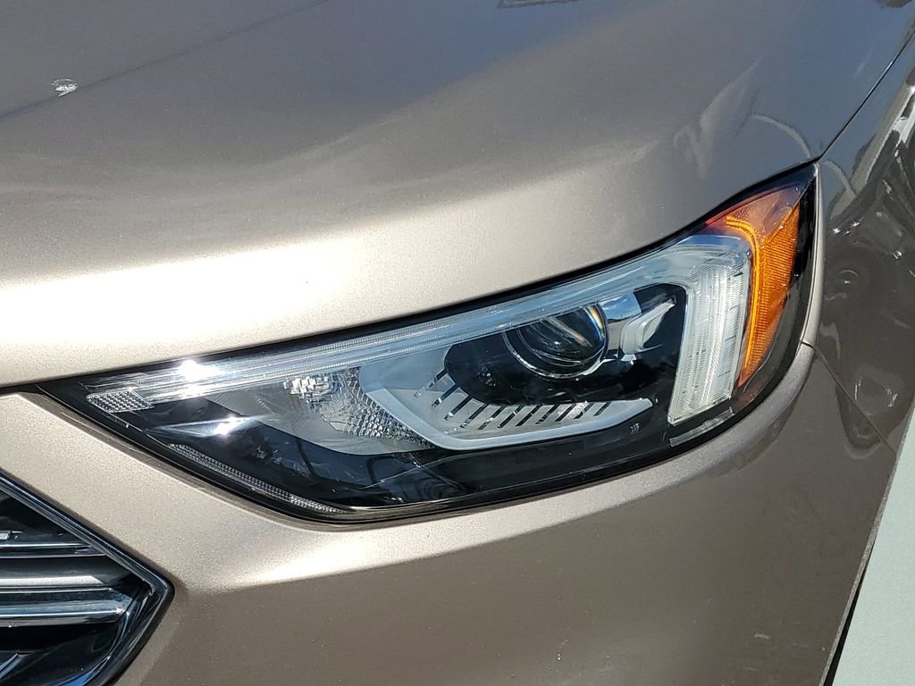 Used 2020 Ford Edge SEL w/ Convenience Package image 17