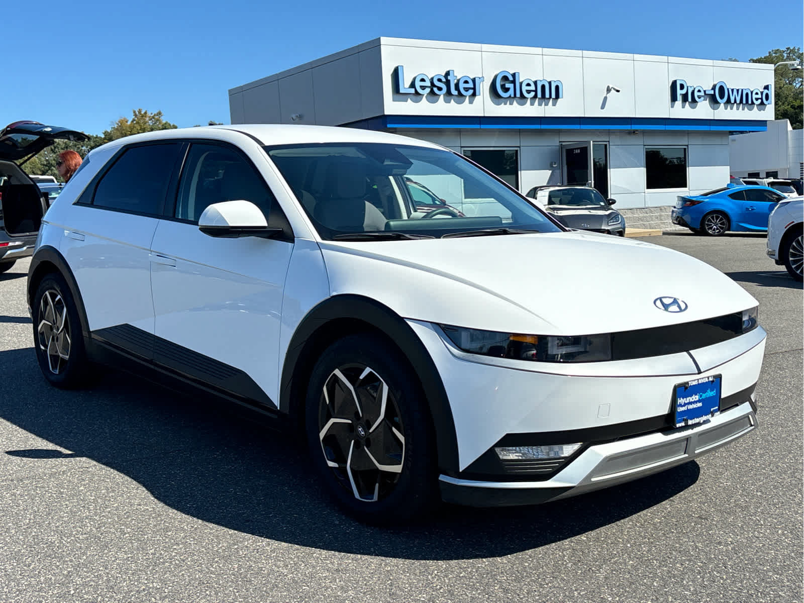 Certified 2022 Hyundai Ioniq 5 SE w/ Cargo Package AWD/4WD image 1