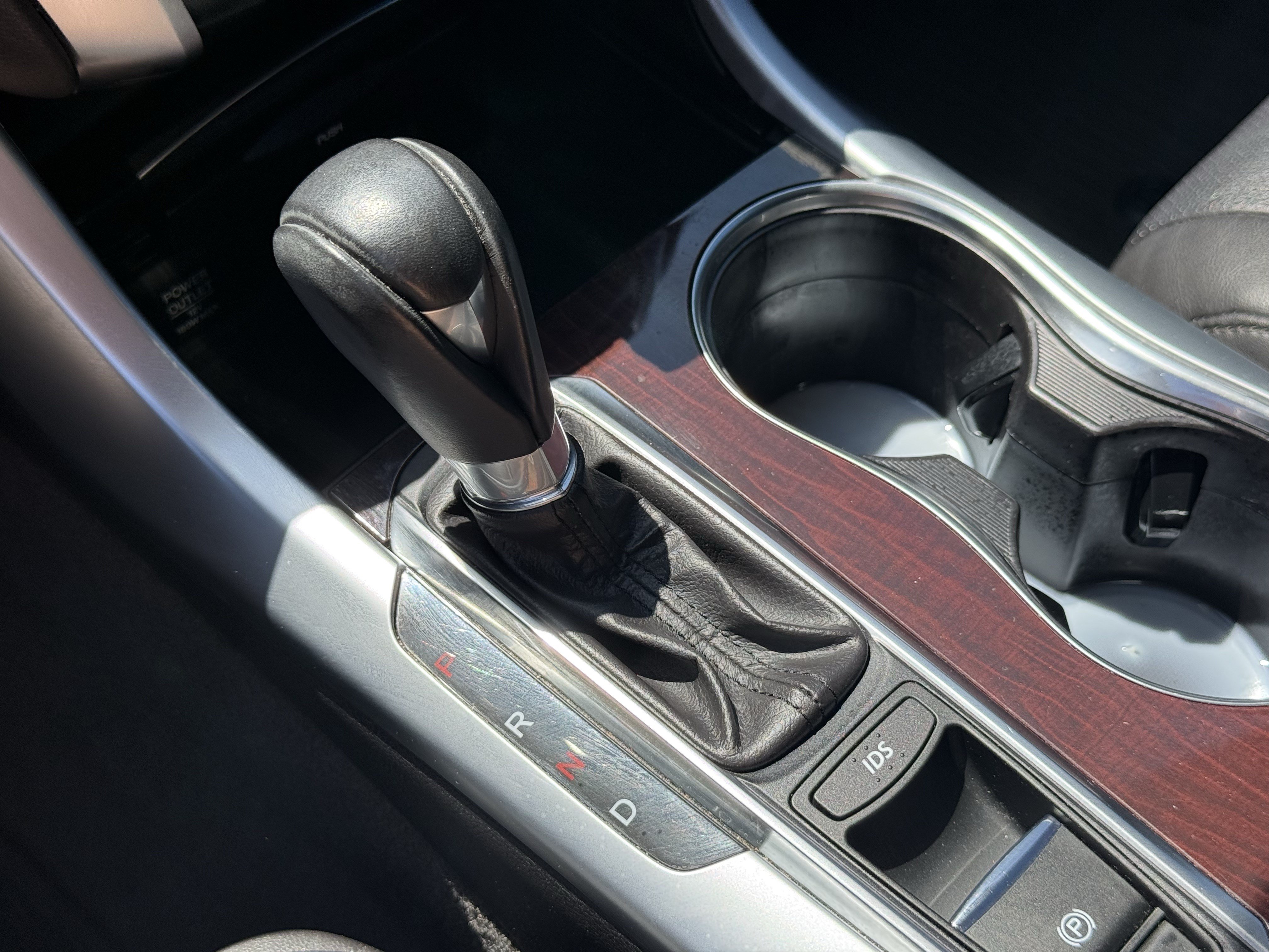 Used 2015 Acura TLX w/ Technology Package FWD image 23