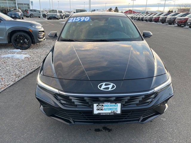 Used 2024 Hyundai Elantra SEL w/ Convenience Package image 8