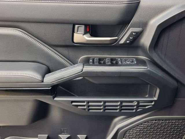 New 2026 Toyota 4Runner Limited AWD/4WD image 17
