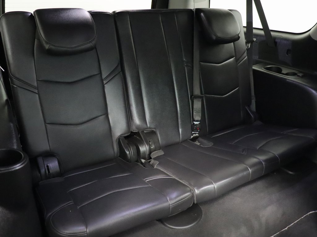 Used 2020 Cadillac Escalade ESV Premium Luxury image 35