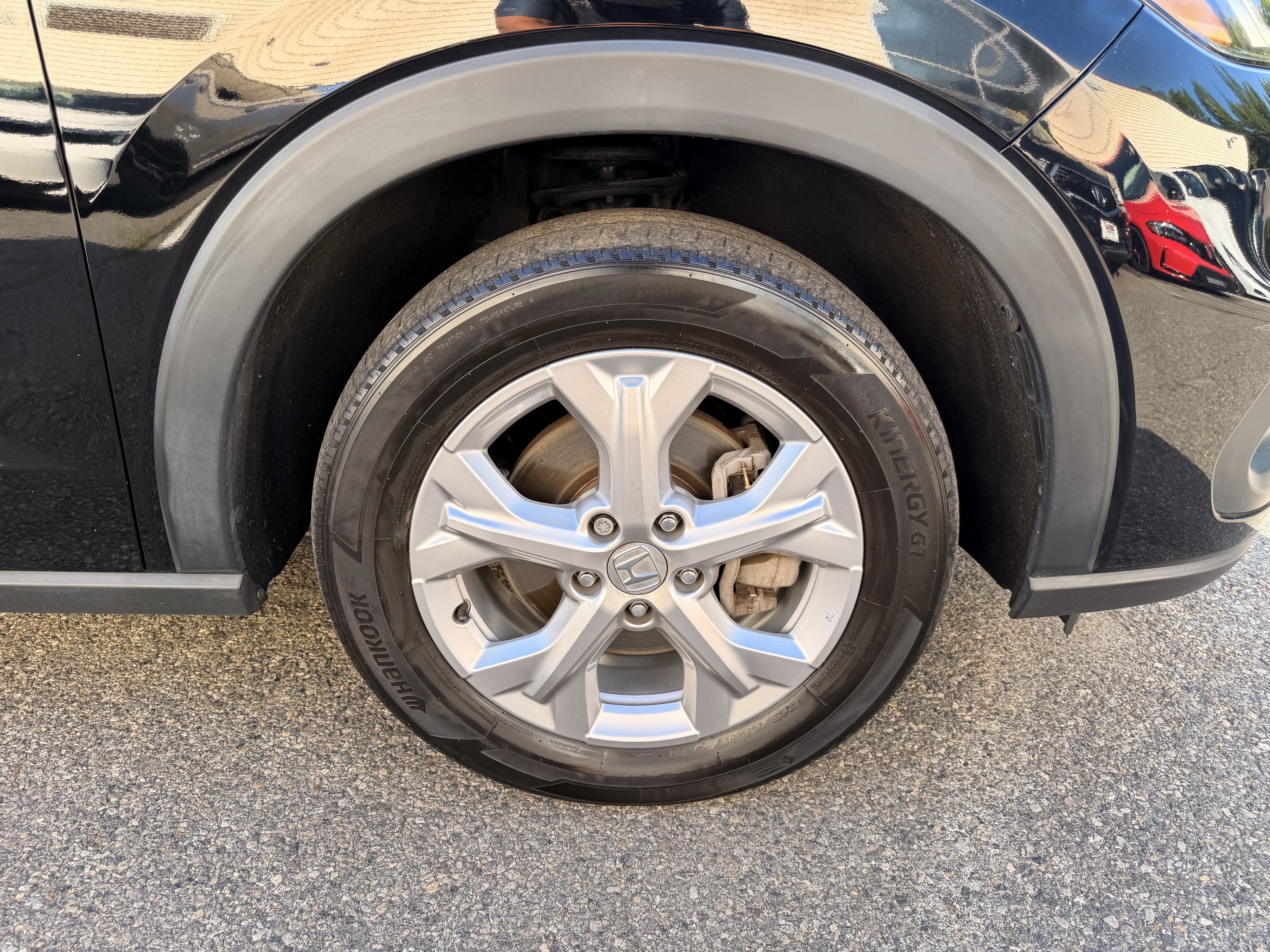 Used 2023 Honda HR-V LX image 10