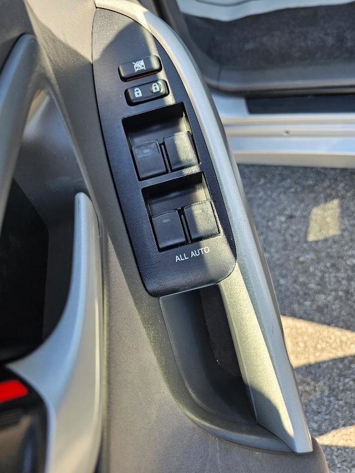 Used 2011 Toyota Prius Two FWD image 10