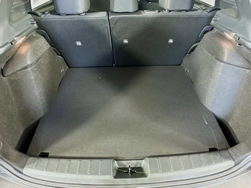 Certified 2026 Nissan Kicks SV w/ SV Premium Package AWD/4WD image 34