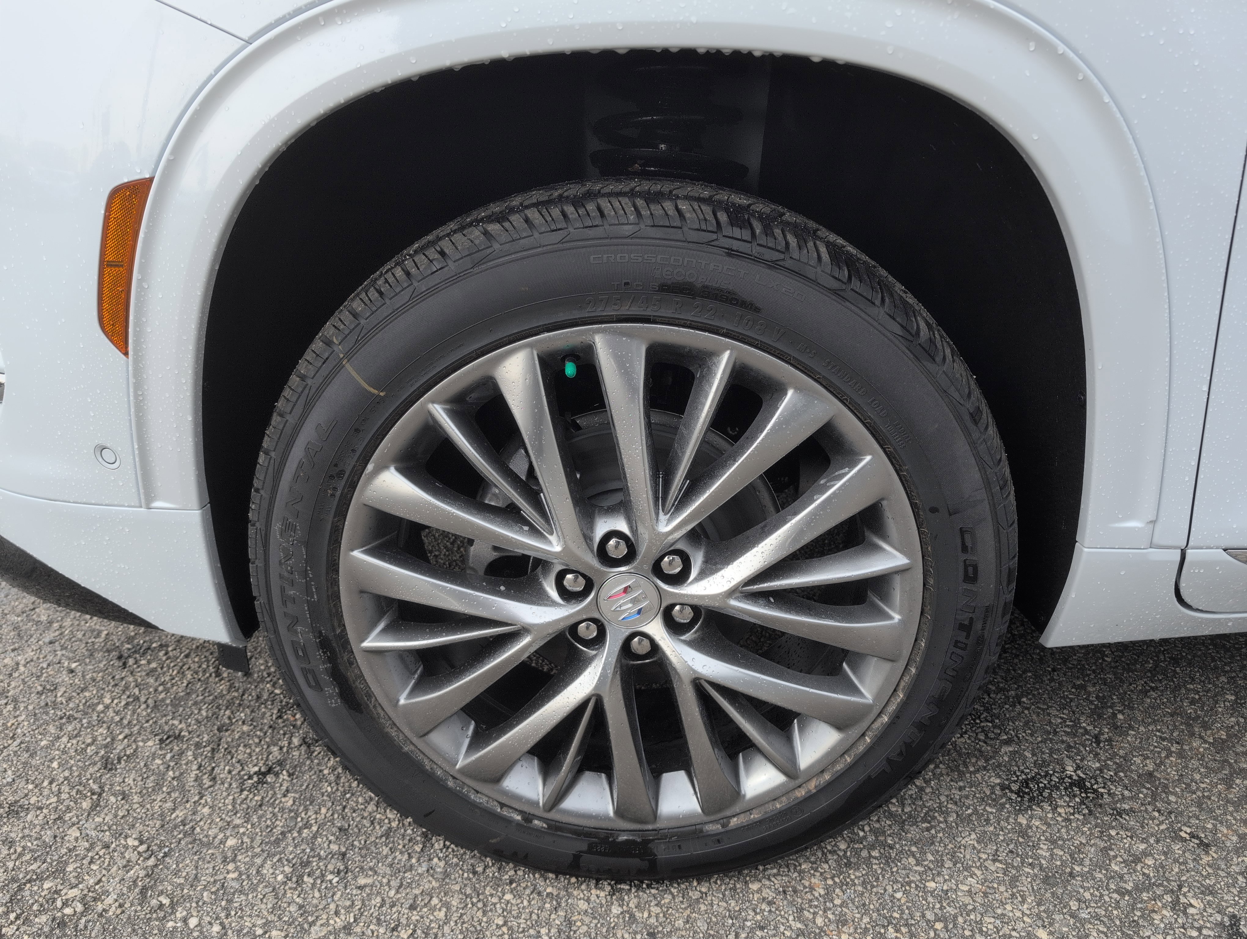 New 2026 Buick Enclave Avenir w/ Super Cruise Package image 2