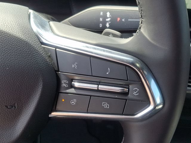 Used 2025 Chevrolet Equinox LT AWD/4WD image 16