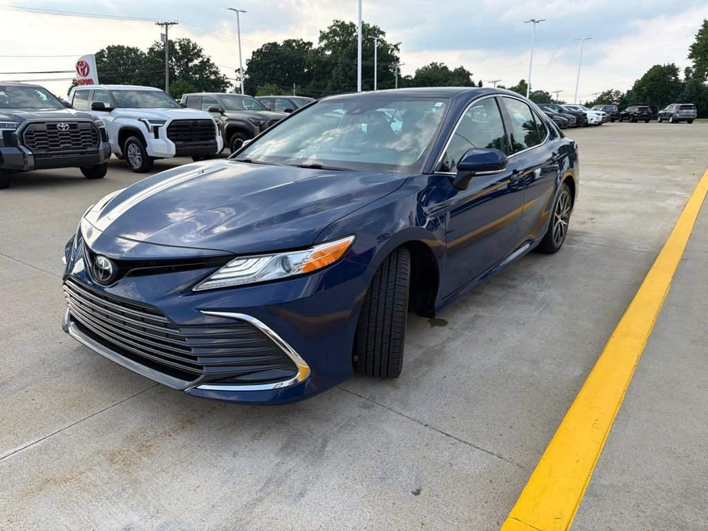 Used 2023 Toyota Camry XLE w/ Navigation Package FWD image 33