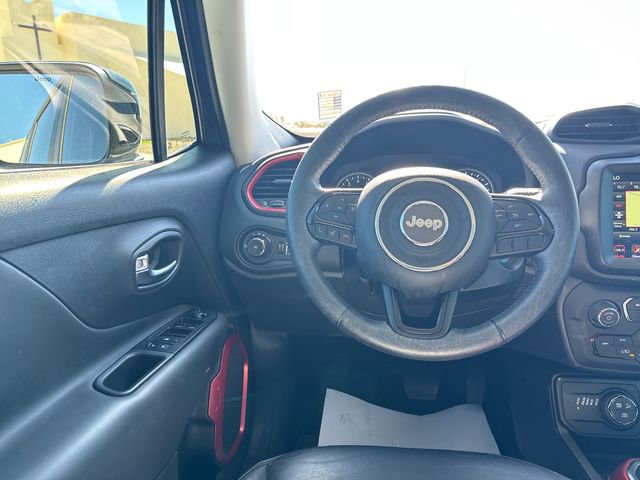 Used 2022 Jeep Renegade Trailhawk w/ Trailer Tow Group image 13