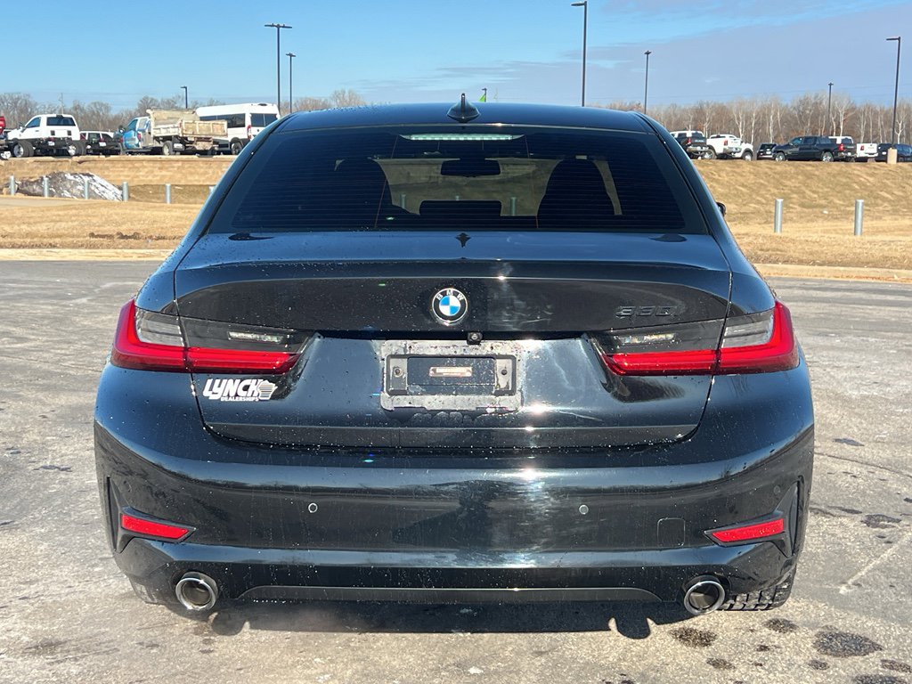 Used 2020 BMW 330i xDrive Sedan w/ Convenience Package image 3