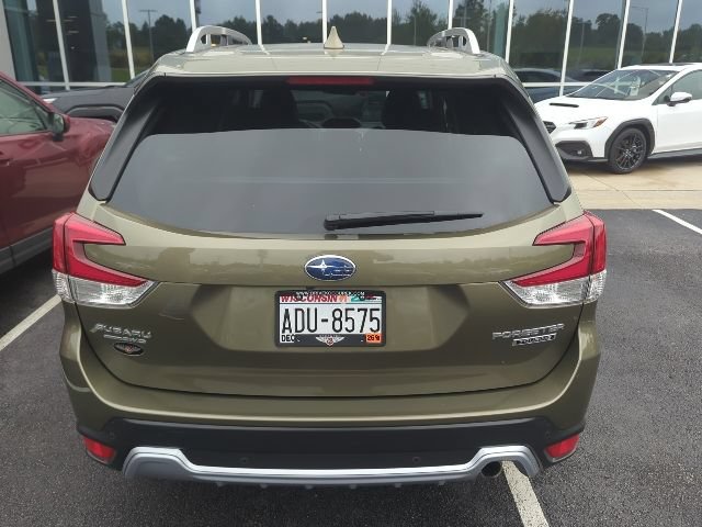 Used 2022 Subaru Forester Touring AWD/4WD image 4