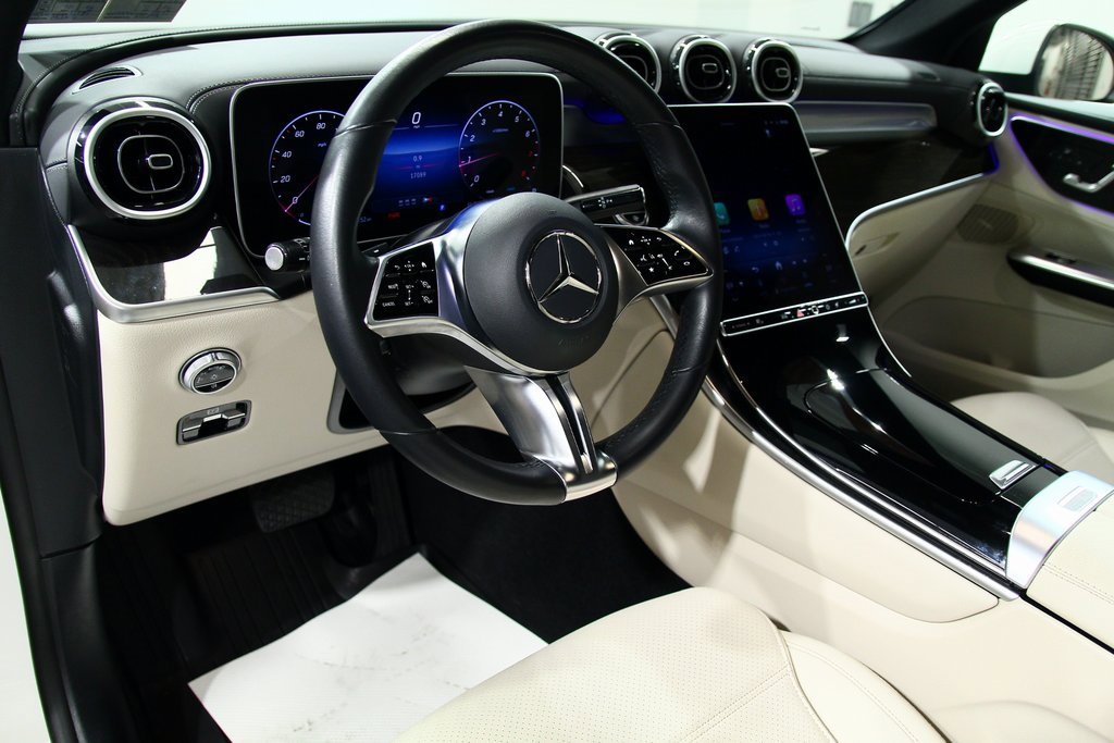 Certified 2025 Mercedes-Benz GLC 300 4MATIC image 5