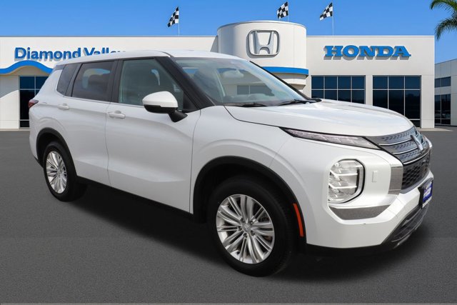 Used 2024 Mitsubishi Outlander ES