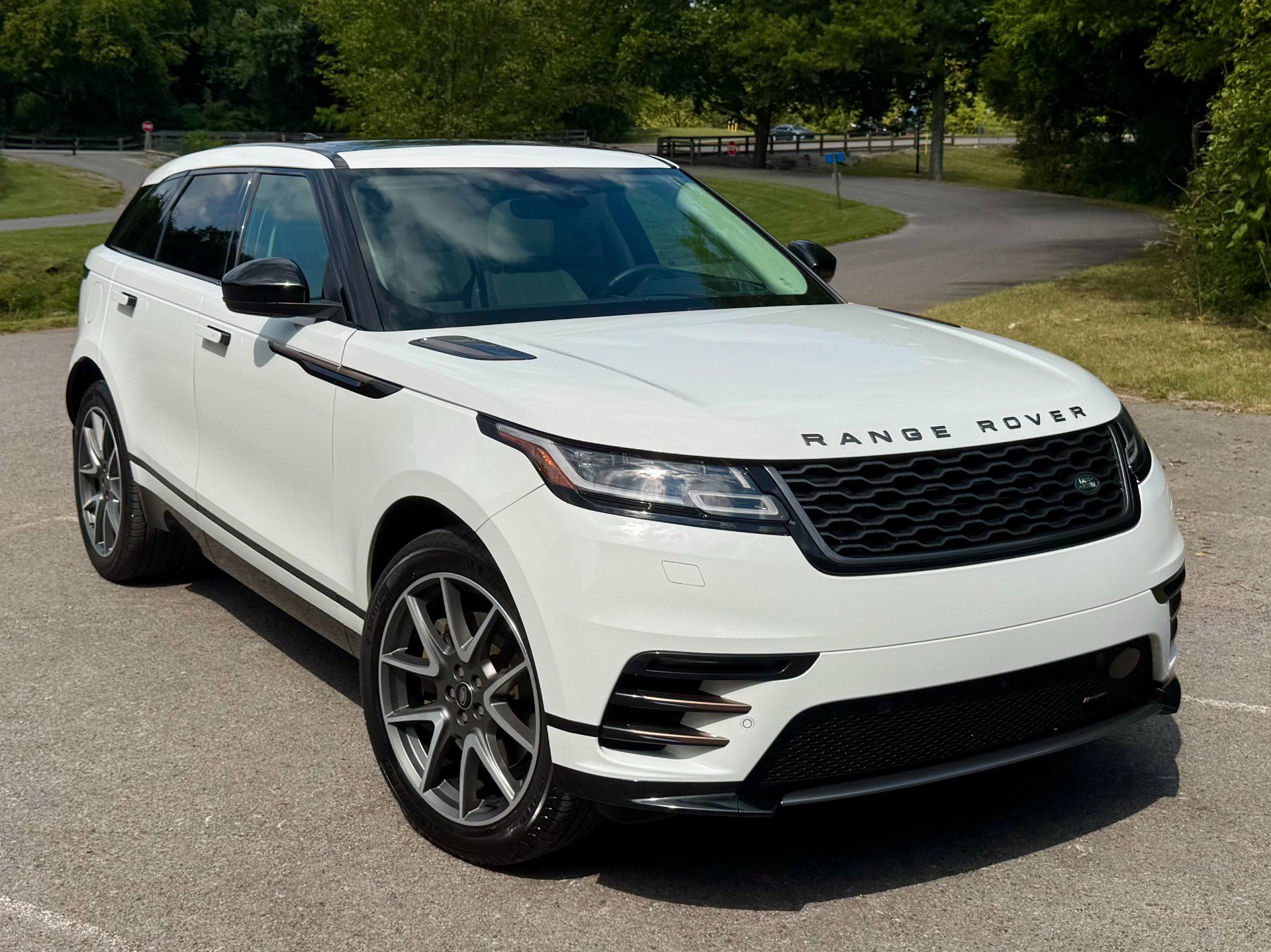 Used 2023 Land Rover Range Rover Velar R-Dynamic S