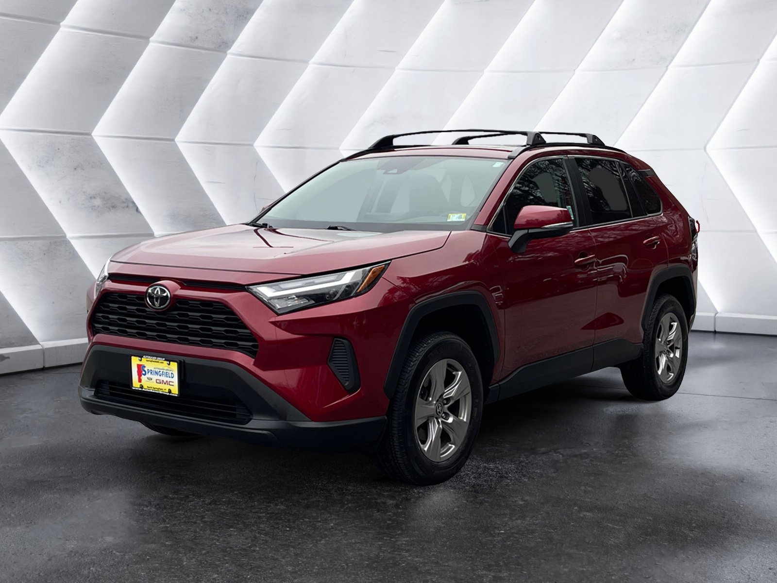 Used 2023 Toyota RAV4 XLE w/ Convenience Package image 2