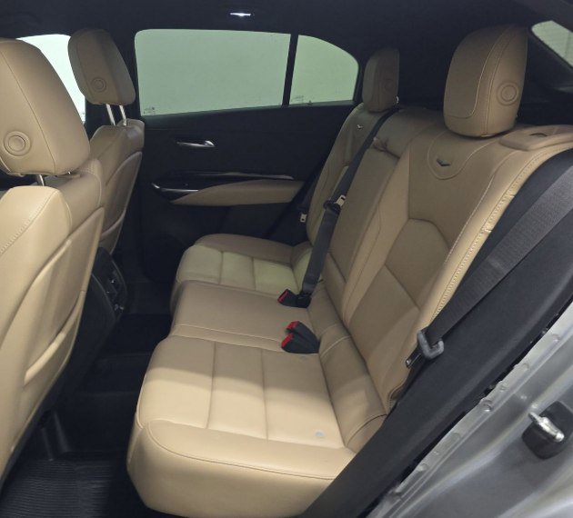 Used 2024 Cadillac XT4 Luxury w/ LPO, Floor Liner Package FWD image 6