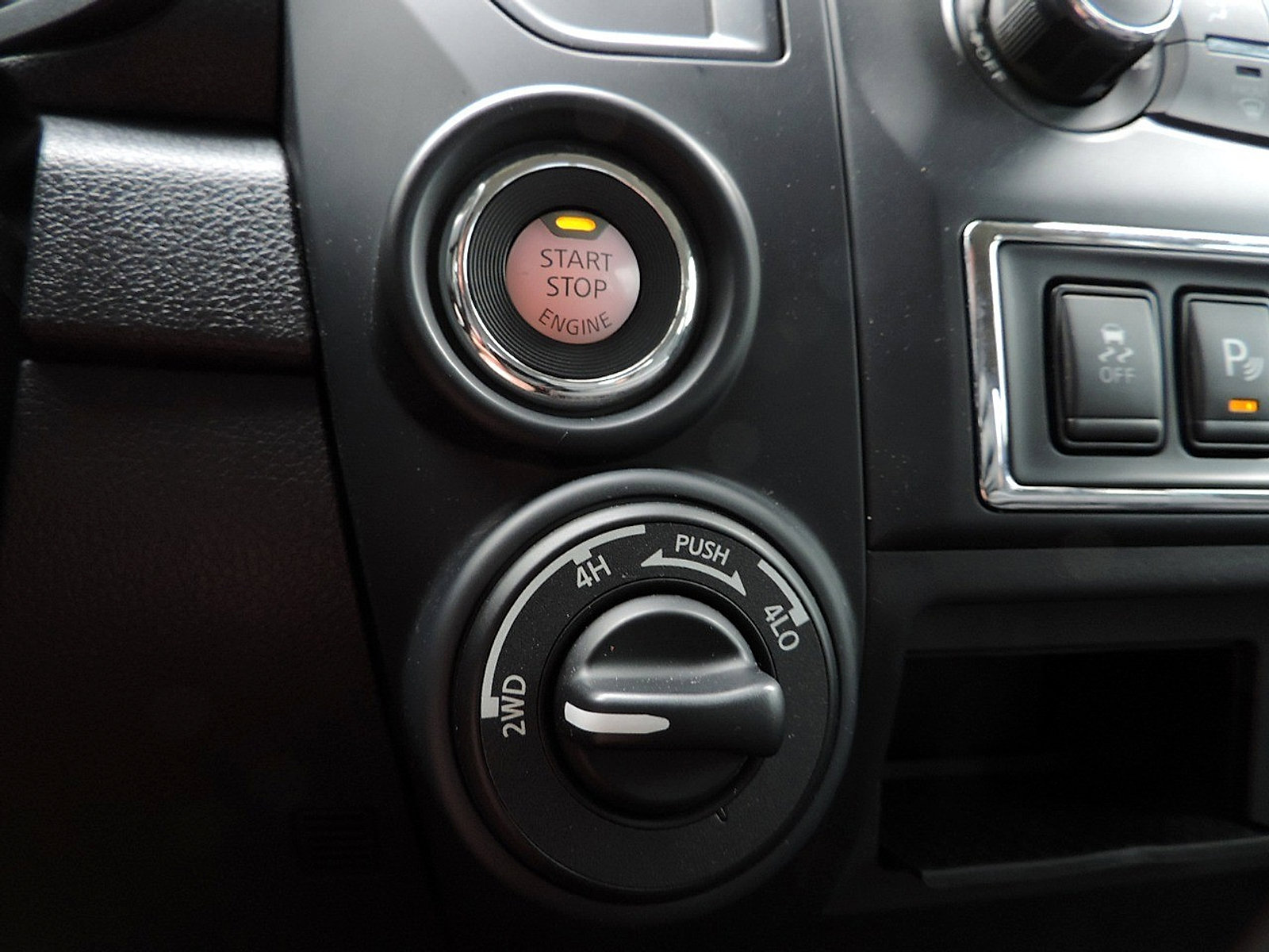 Used 2023 Nissan Titan SV w/ Accessory Utility Package AWD/4WD image 21