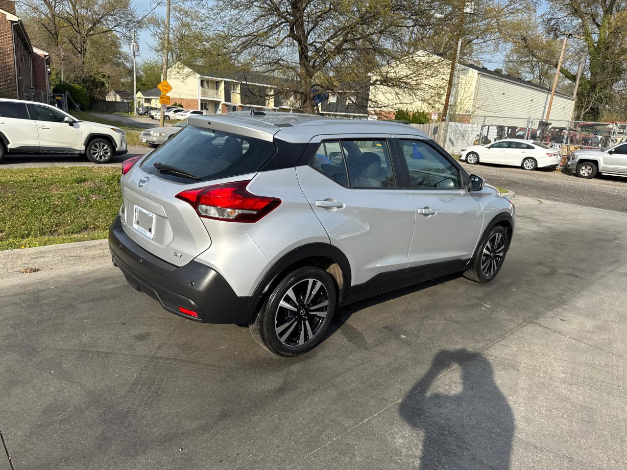 Used 2020 Nissan Kicks SV image 4
