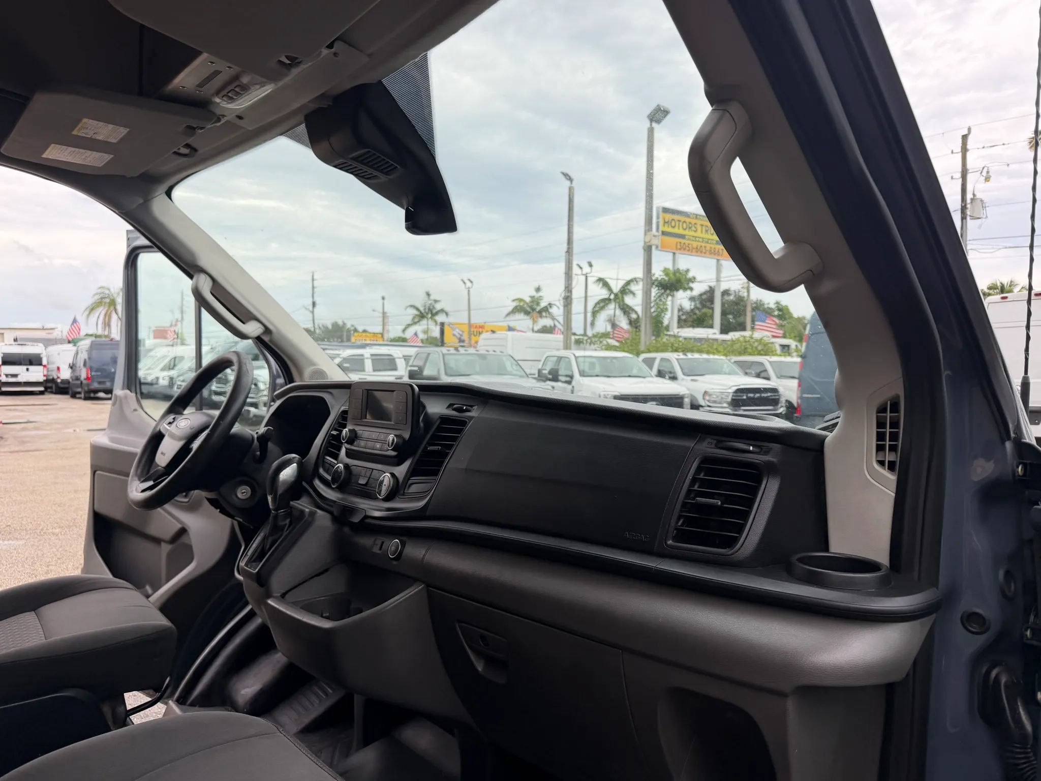 Used 2020 Ford Transit 250 148 High Roof Extended RWD image 17