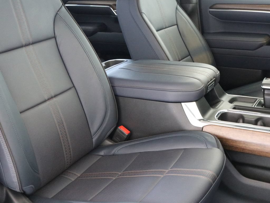 Used 2023 Chevrolet Silverado 1500 High Country w/ High Country Premium Package AWD/4WD image 48