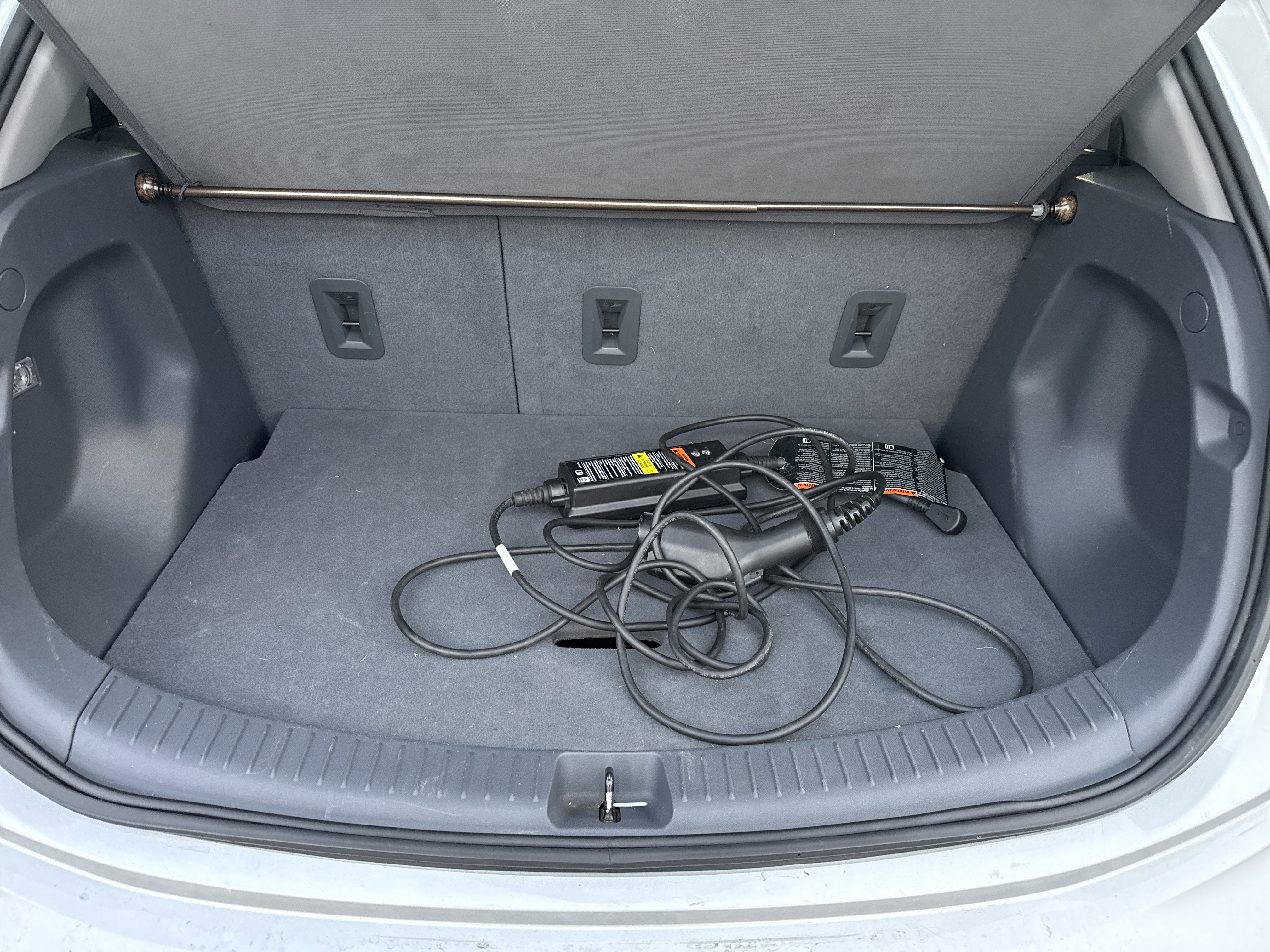 Used 2017 Chevrolet Bolt Premier w/ Driver Confidence II Package image 7